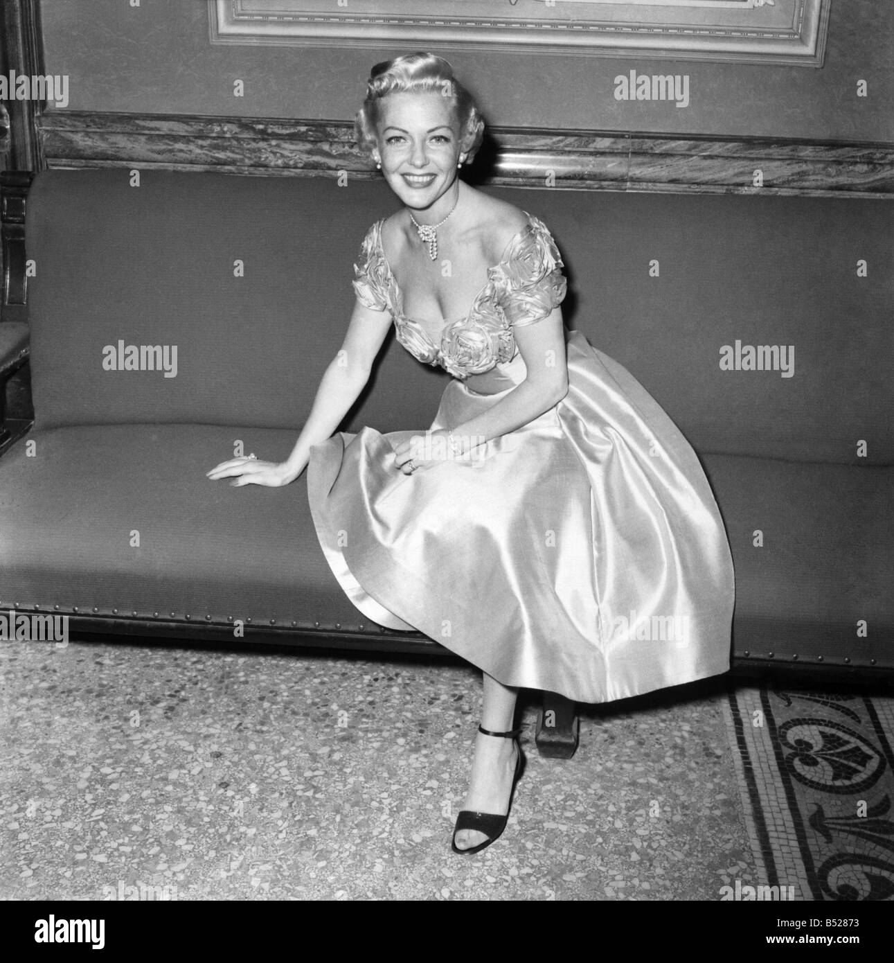 American actress Vivian Blaine. April 1953 D2158-001 Stock Photo