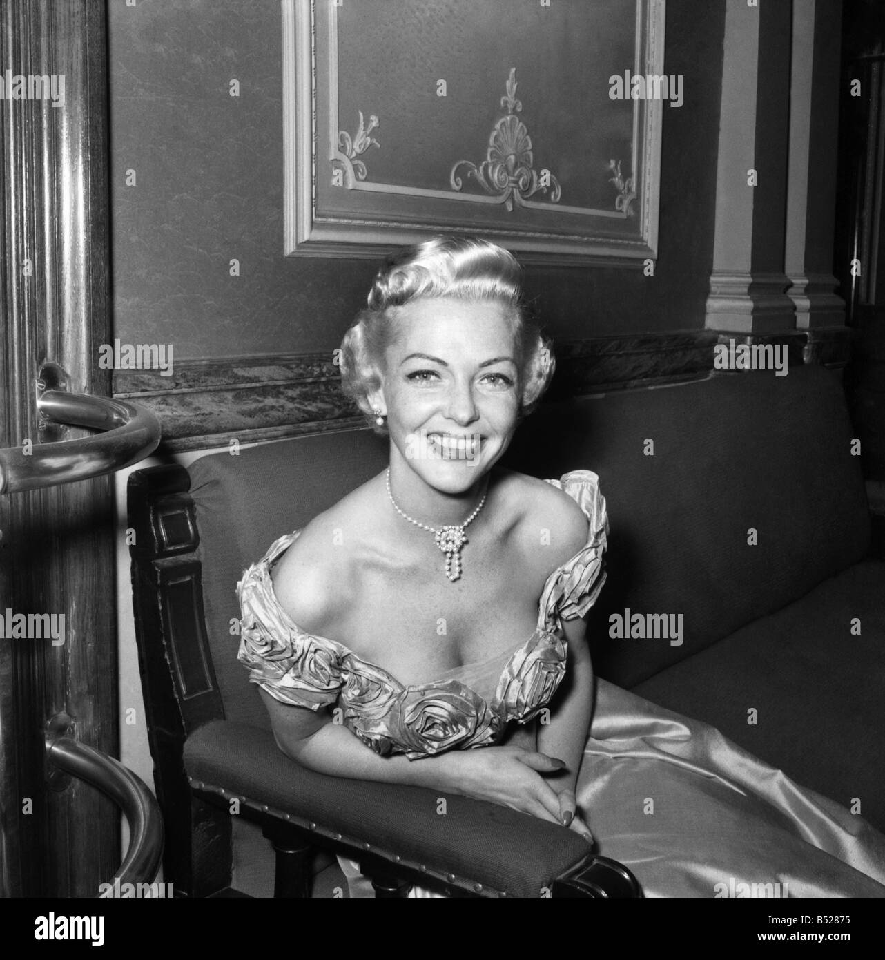 American actress Vivian Blaine. April 1953 D2158-002 Stock Photo