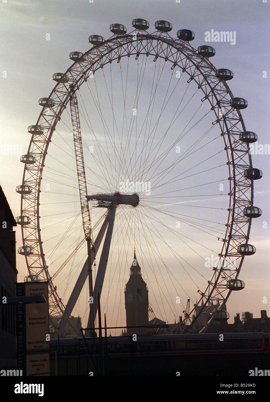 Millennnium Ferris Wheel London Architecture Icon Uk Landmark High Resolution Stock Photography And Images Alamy