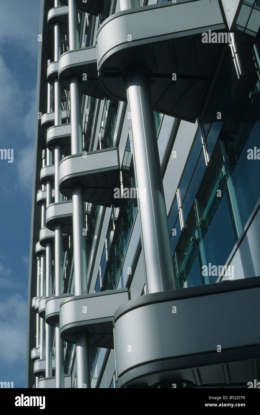 Berlin. Oblique view of details of south elevation of Ludwig Erhard Haus, the Berlin Stock exchange. Stock Photo