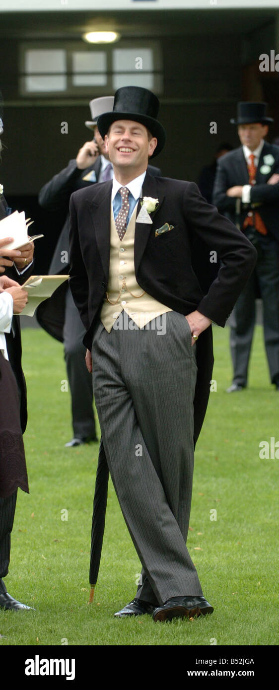 Prince Edward enjoys the action at Royal Ascot 2007. Stock Photo