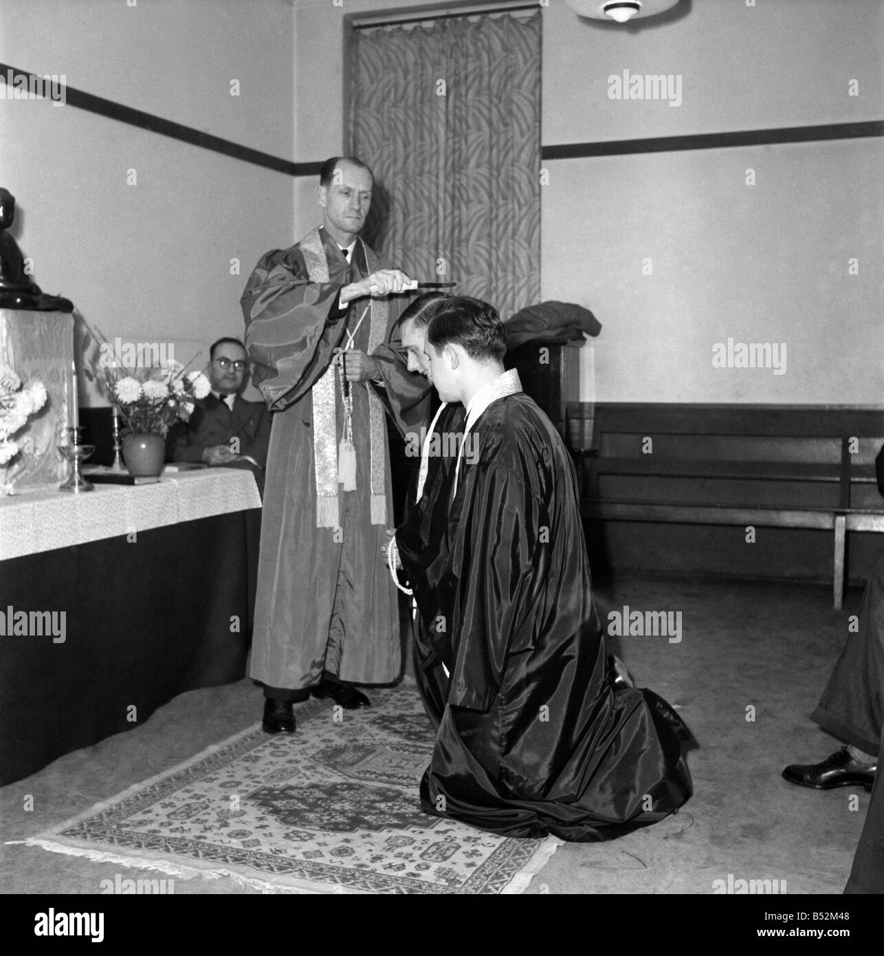 Ven. Robert Stewart Clifton - Western Buddhists. October 1952 C5139 Stock Photo