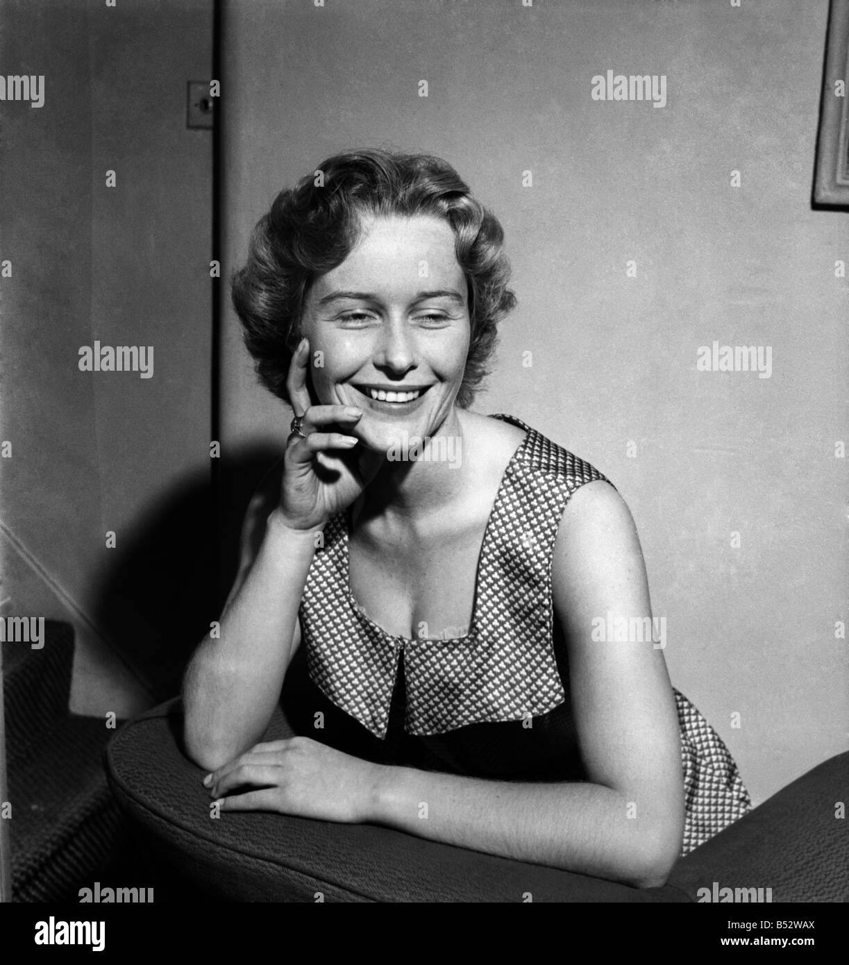 Virginia Mckenna Stock Photos & Virginia Mckenna Stock Images - Alamy