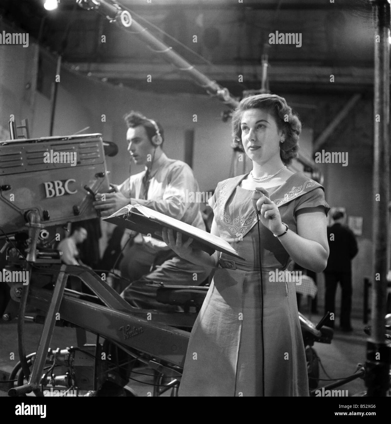 T.V Prompter seen here at the BBC Alexander Studios during a live transmission of the evening's drama. July 1952 C3231 Stock Photo