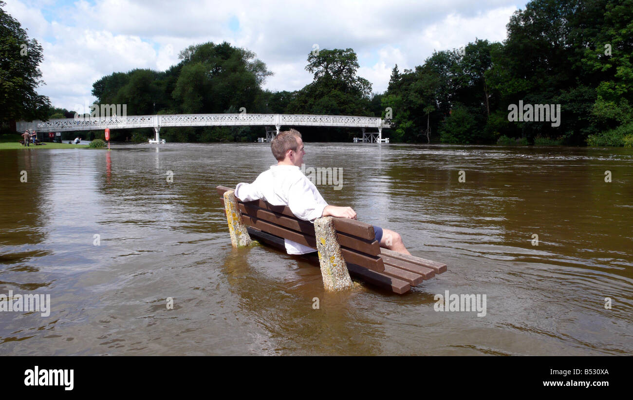 Weather Floods The River Thames at Pangbourne Stock Photo Alamy