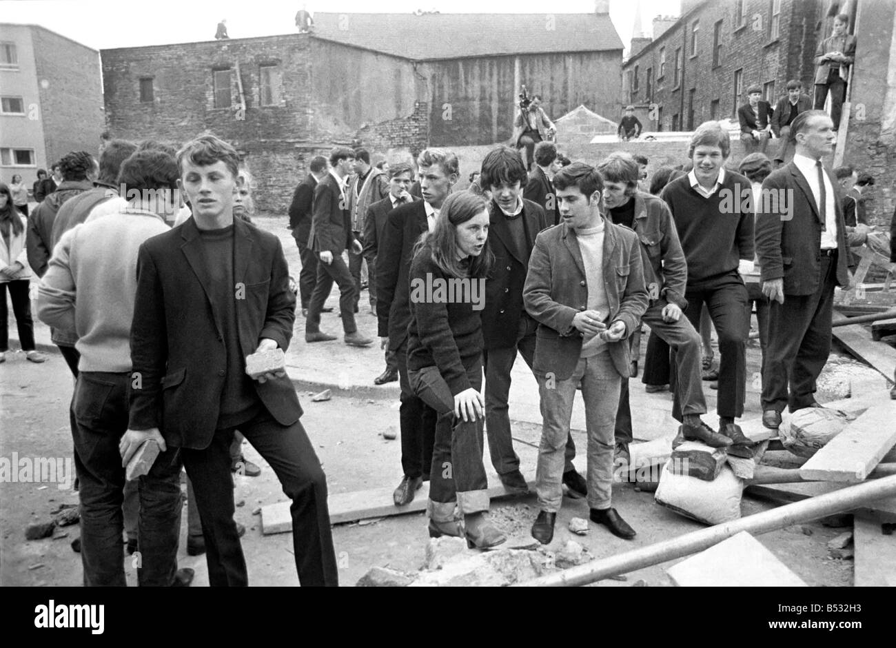 Northern Ireland Aug. 1969. General Scenes of rioting in Londonderry ...