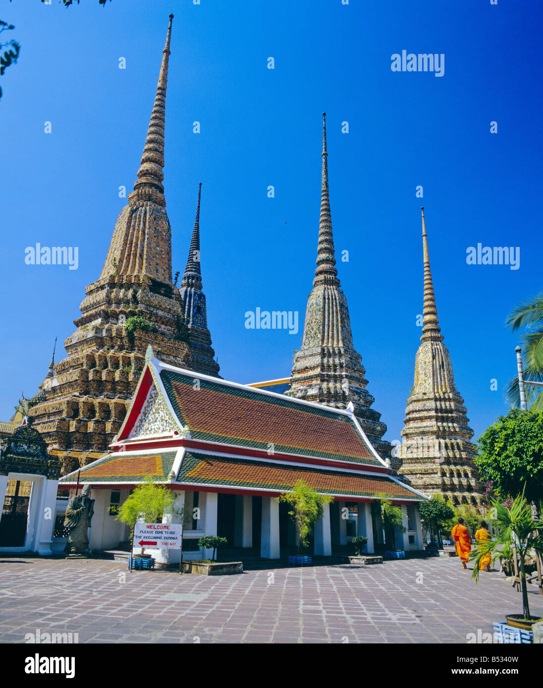 The Temple of Reclining Buddha Wat Pho Bangkok Thailand Stock Photo - Alamy