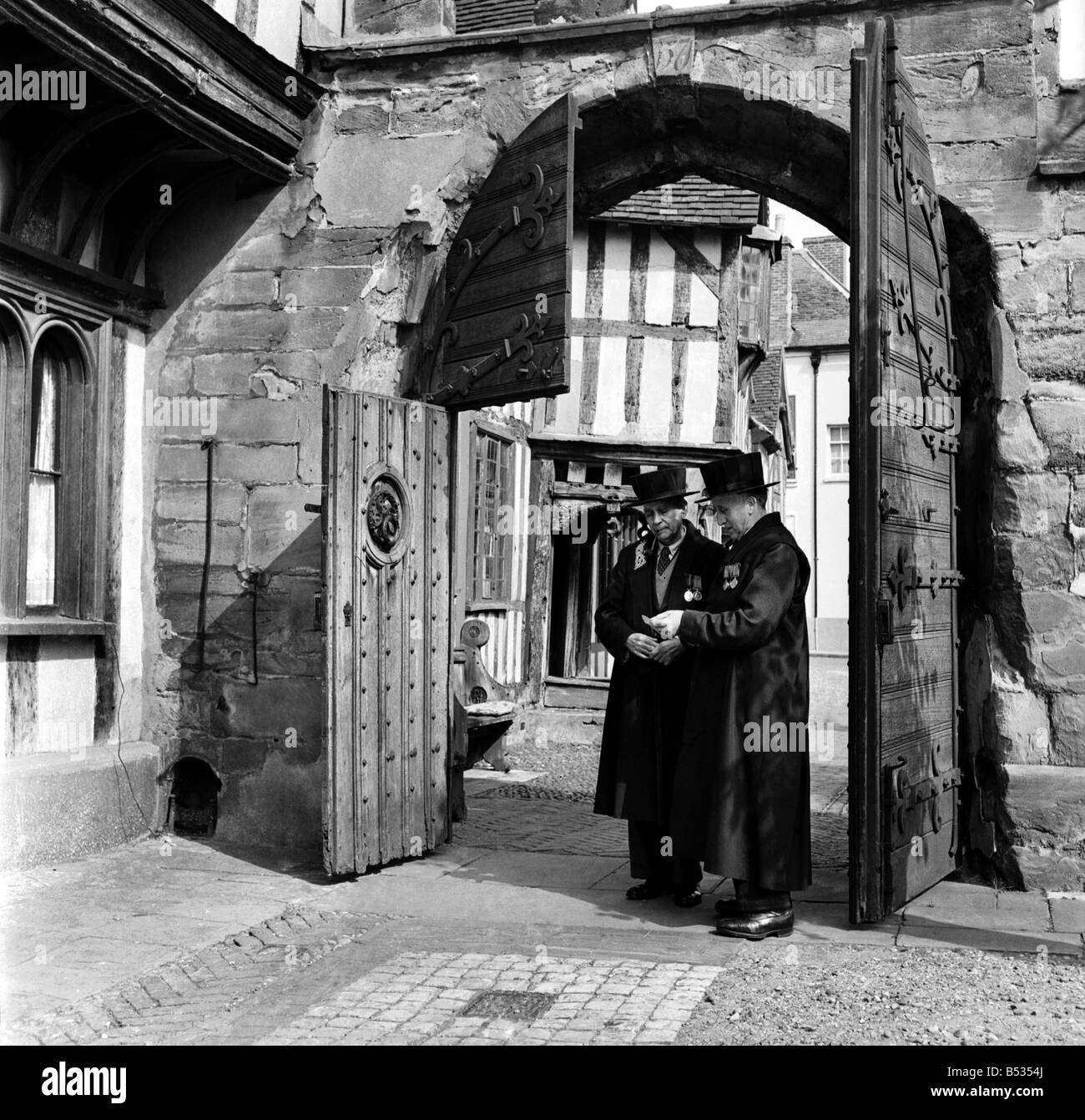 Lord Leycester Hospital a delightful and historic group of 14th century timber-framed buildings, Warwick. October 1952 C4989-001 Stock Photo