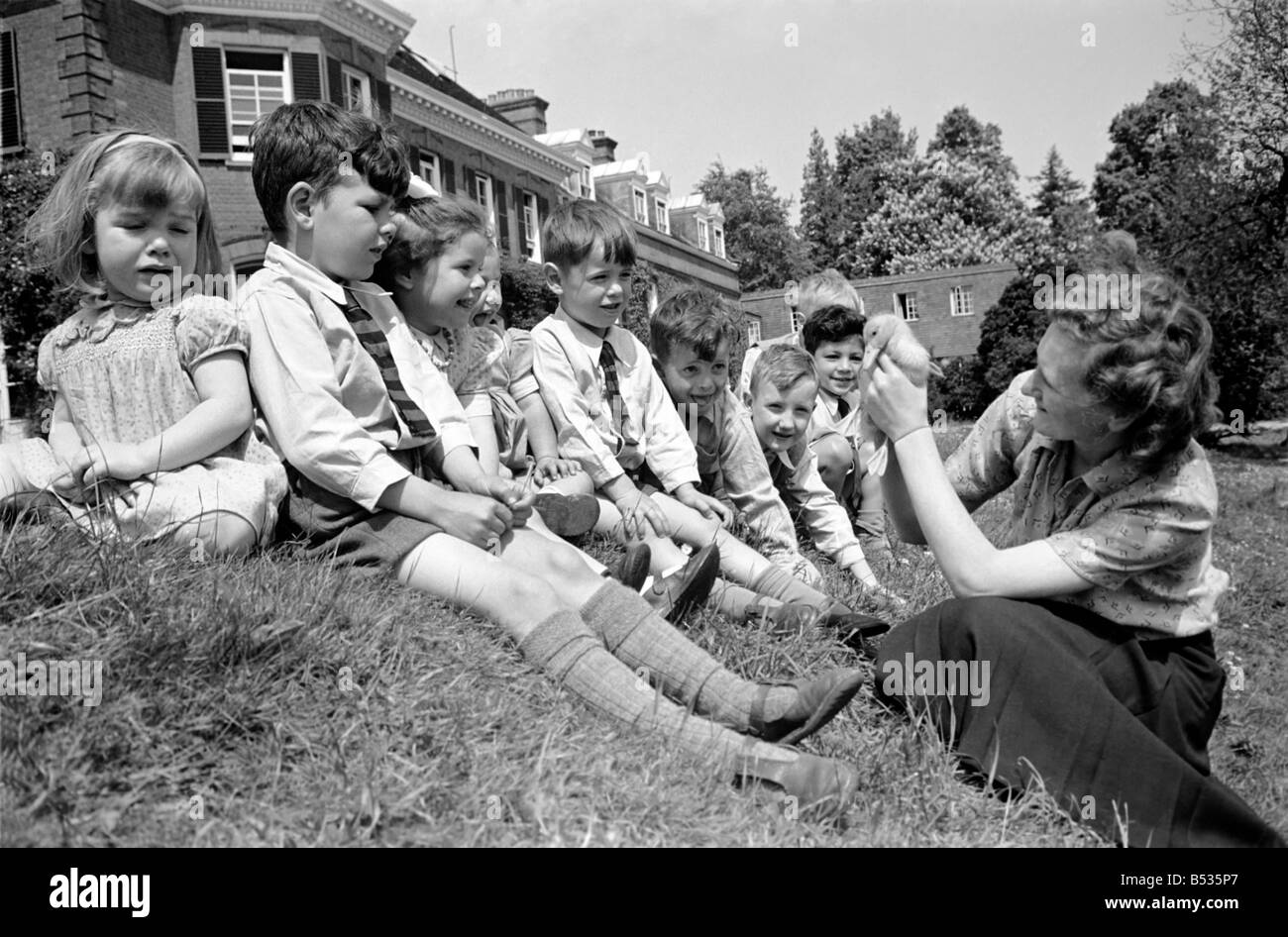 1950 school children hi-res stock photography and images - Alamy