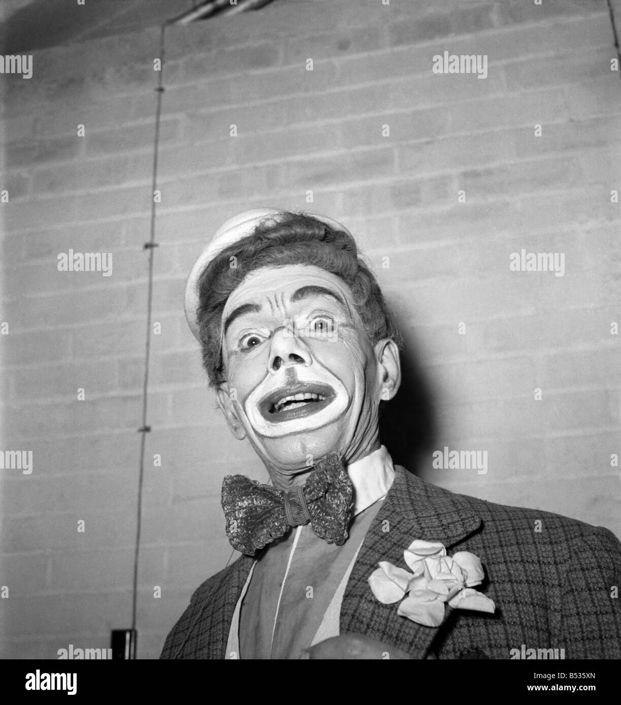 Circus January 1949. Clown. December 1948 O16187-001 Stock Photo