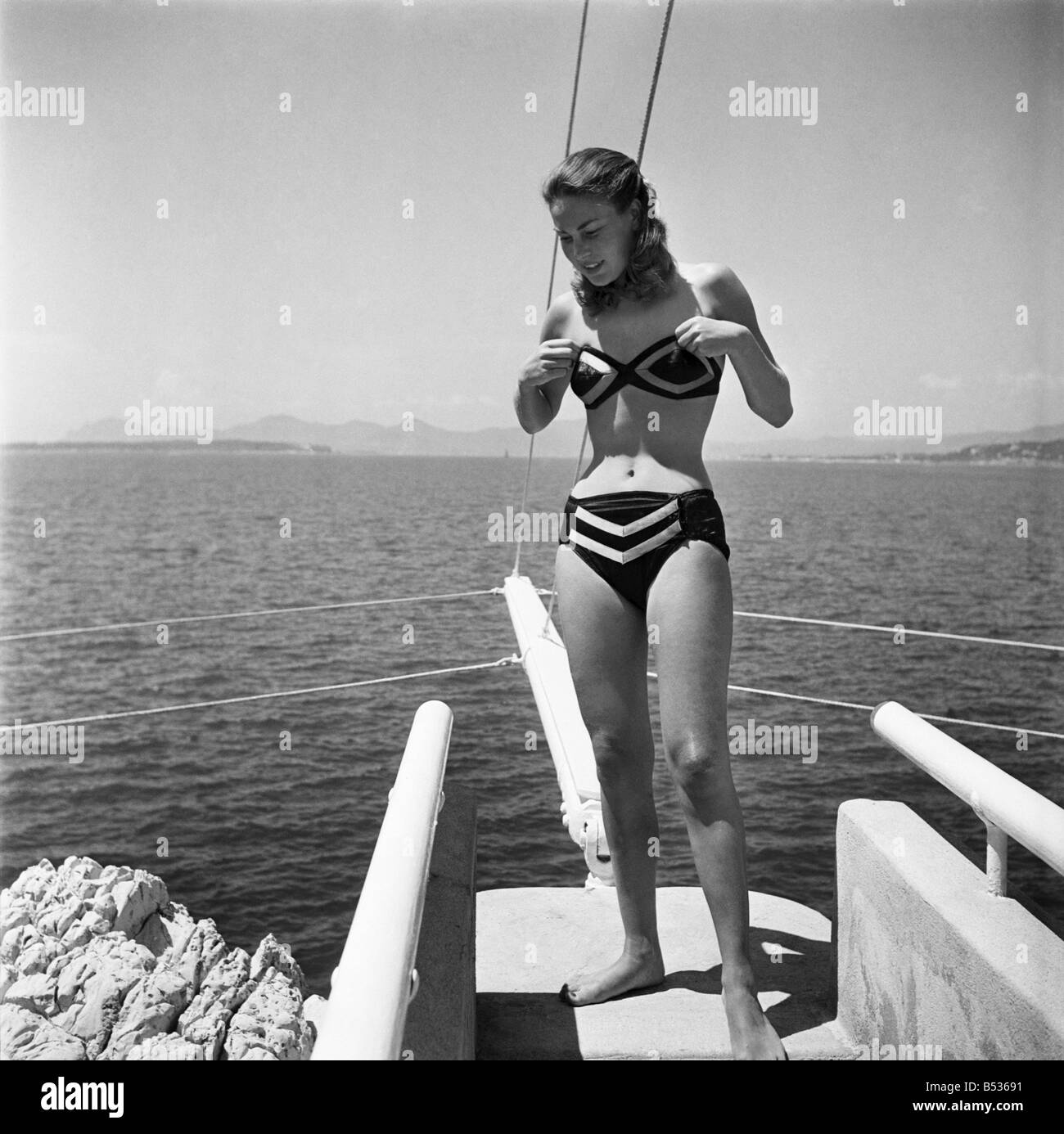 South of France. Yvonne Viseux at Eden Rock. (Miss France 1947). August 1950 O25463