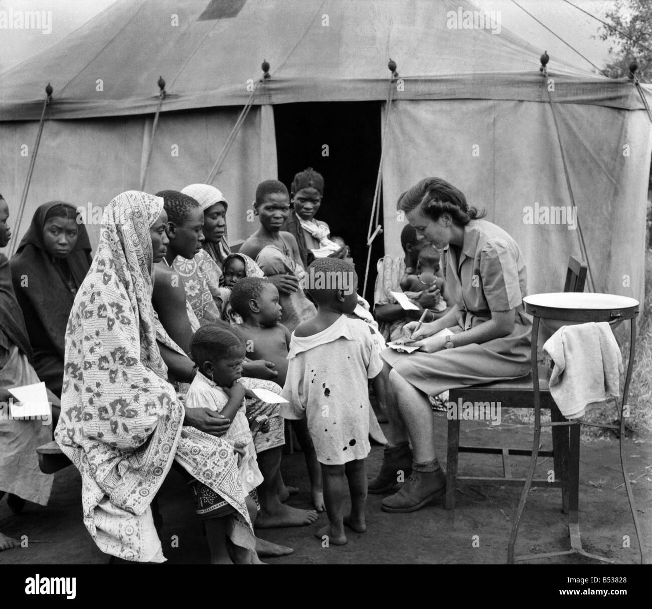 East African Groundnuts Scheme Open Air Hospital At Kongwa Sister Stock Photo Alamy