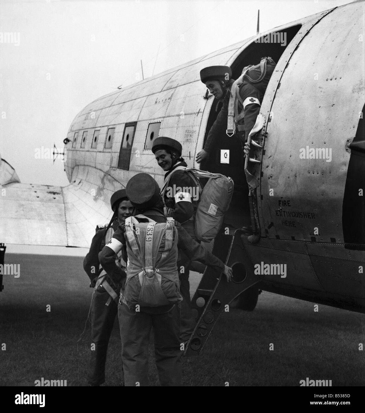 RAF Parachute Nurses. October 1948 O15033-008 Stock Photo