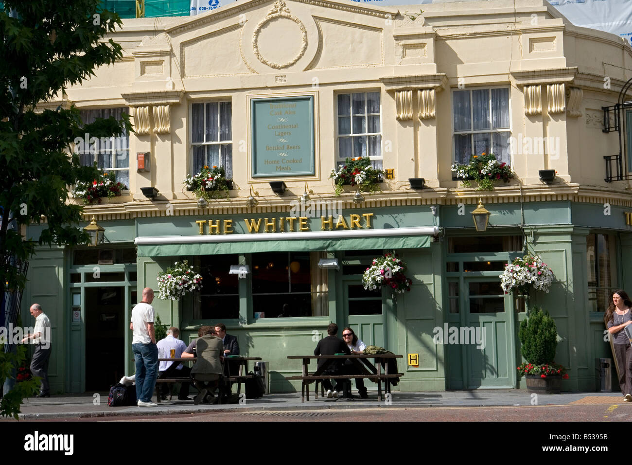pub The White Hart, 22 Great Suffolk Street, London SE1, UK Stock Photo
