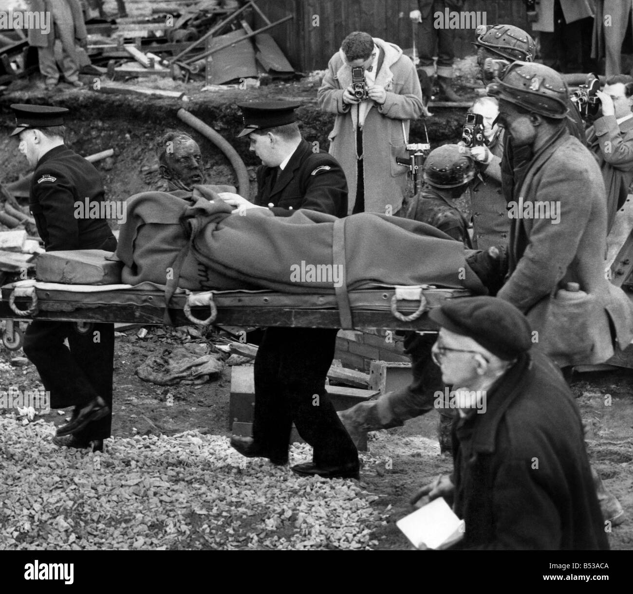 Coal Mining accident in Hapton Valley colliery in Lancashire. Rescue