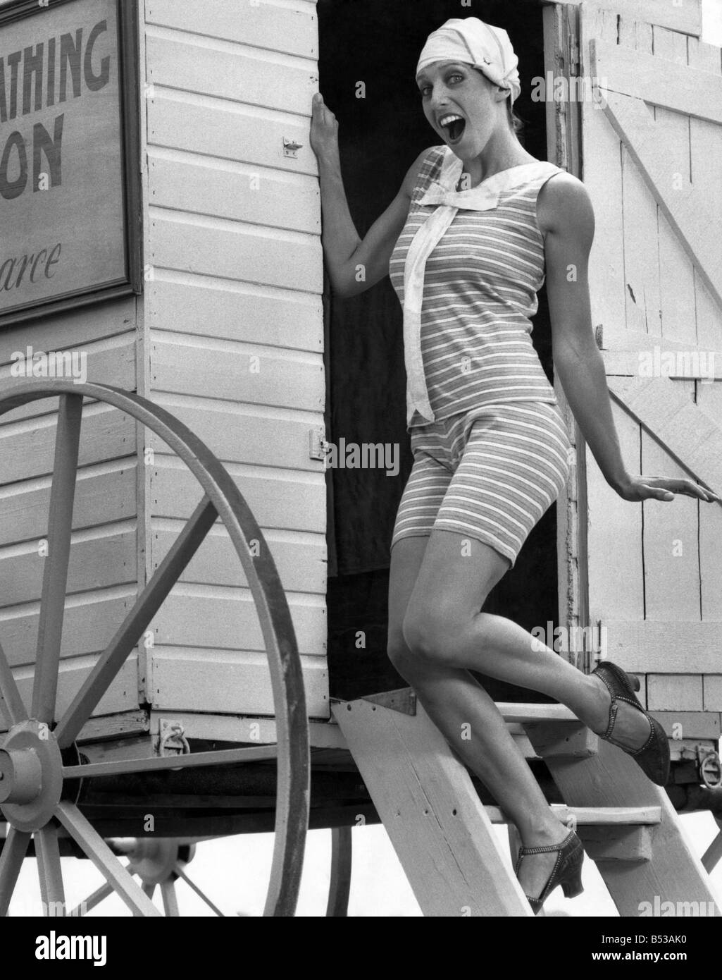 1920s beachwear