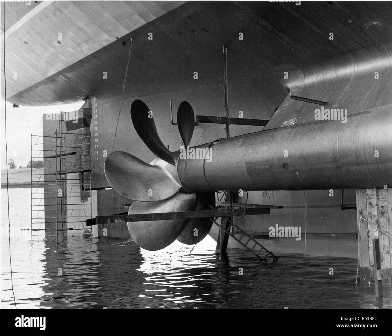 Queen elizabeth close up Black and White Stock Photos & Images Alamy