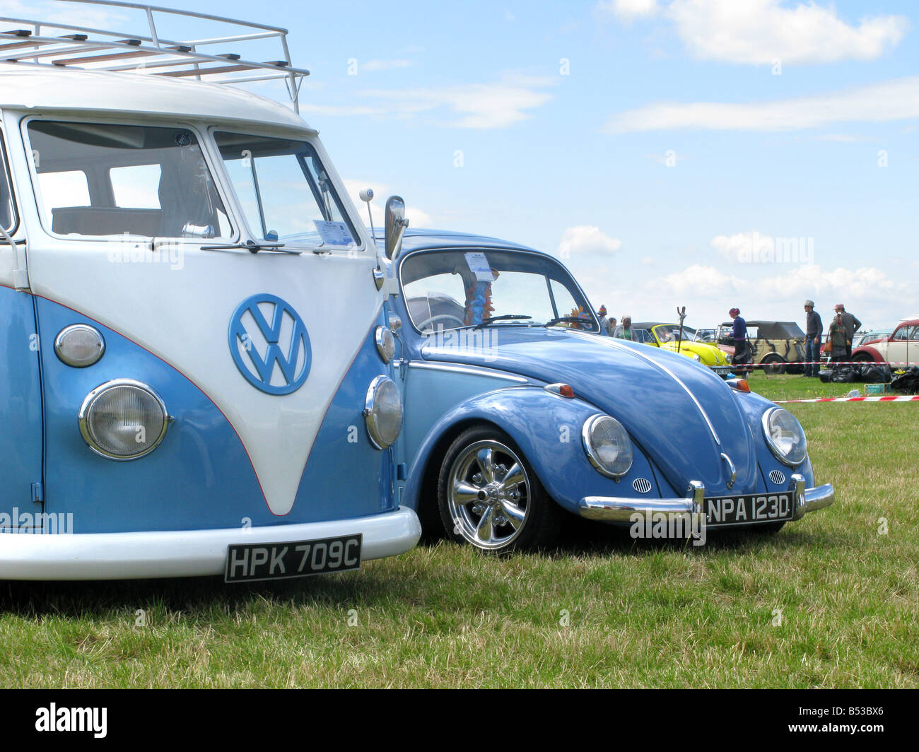Classic blue VW Volkswagen beetle and camper Stock Photo - Alamy