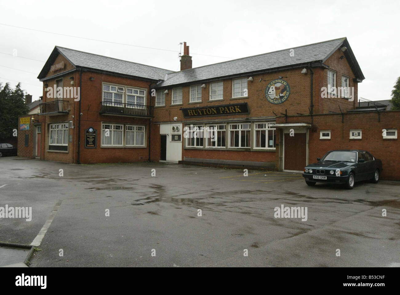 Huyton Park pub Huyton where racial attack on Anthony Walker started Background for Anthony Murder trial Liverpool Crown court November 2005 Stock Photo