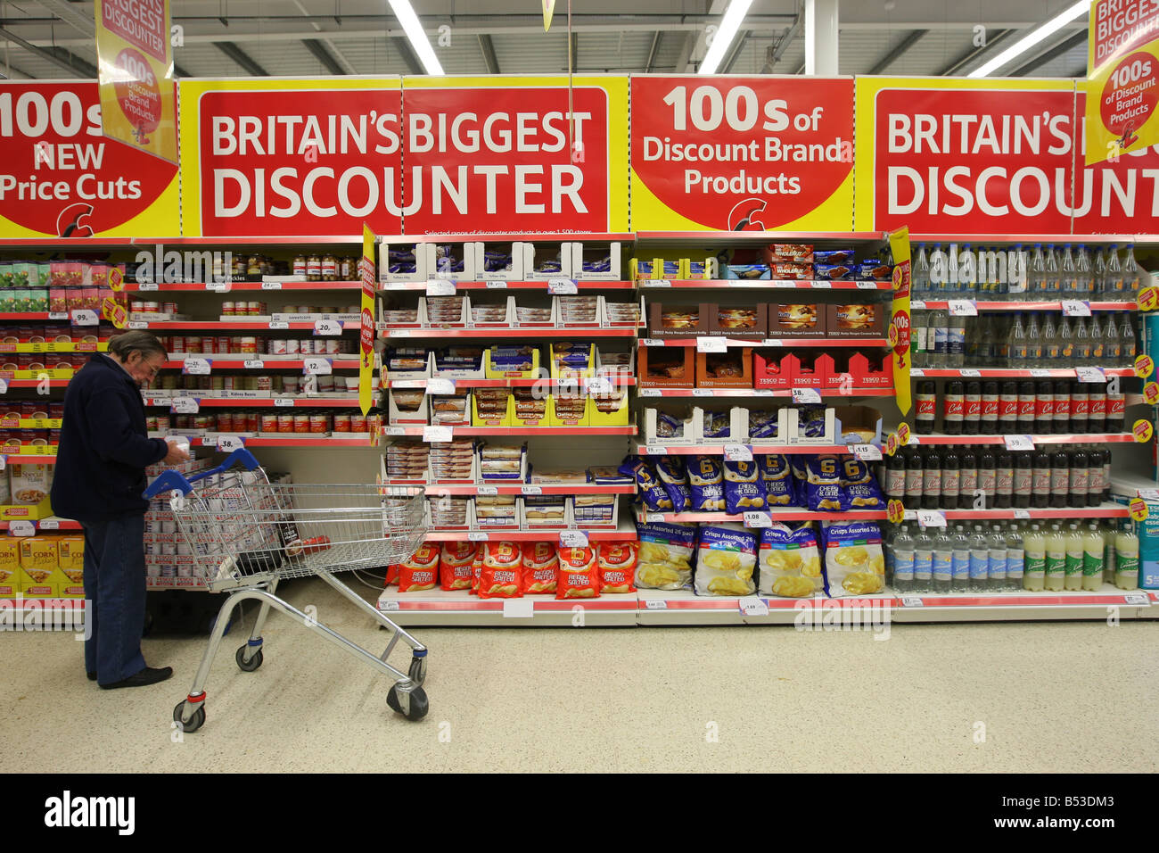 Tesco extra supermarket aisle High Resolution Stock Photography and Images  - Alamy