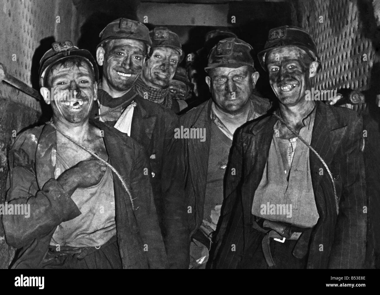 Miners of Chesswell Colliery pose together for a group photograph.&#13;&#10; January 1948 &#13;&#10;P018222 Stock Photo