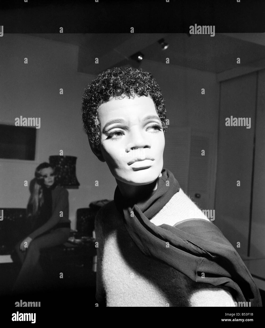 Michael jackson in thriller Black and White Stock Photos & Images - Alamy