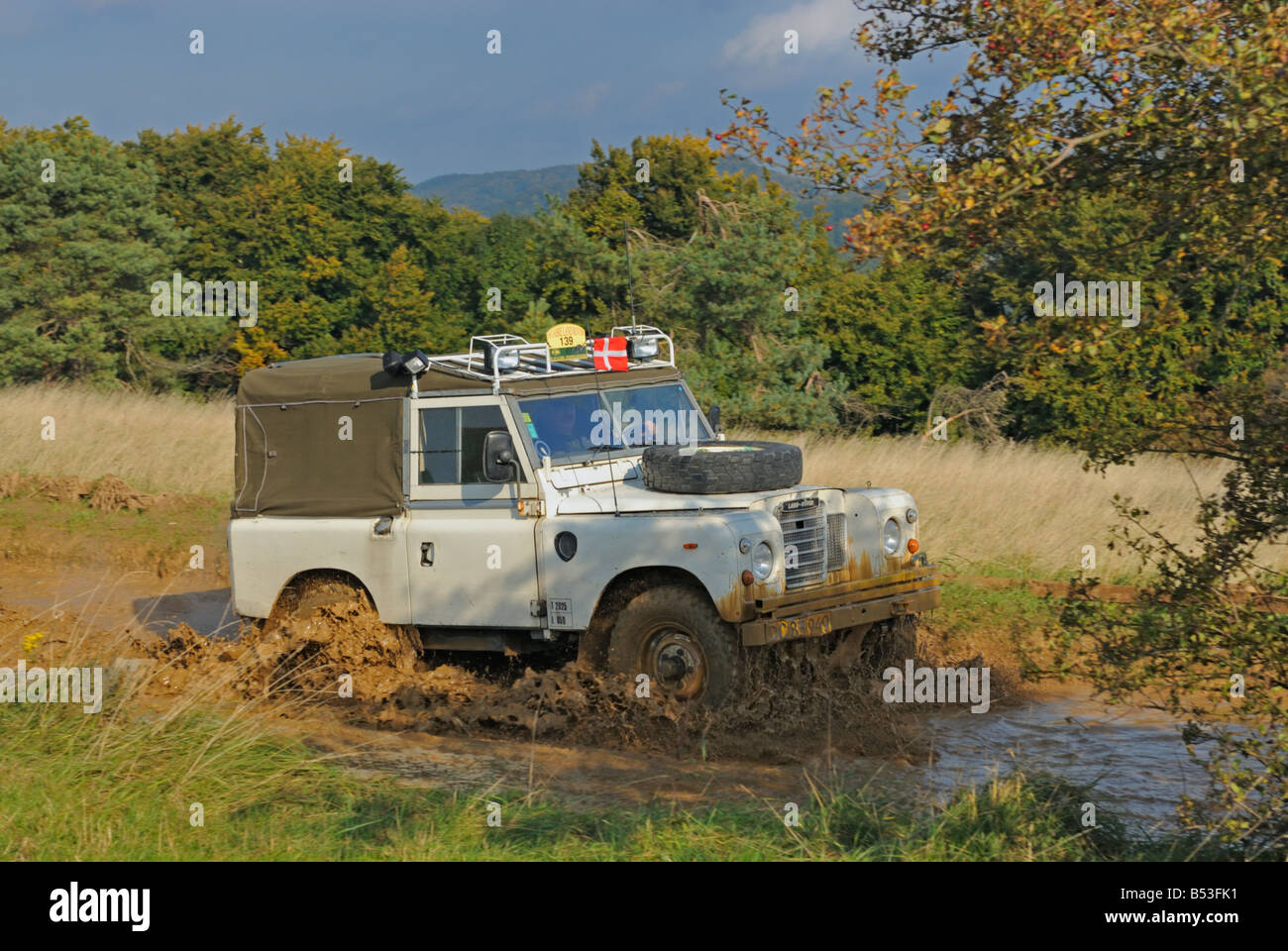 Land rover series 3 hi-res stock photography and images - Alamy