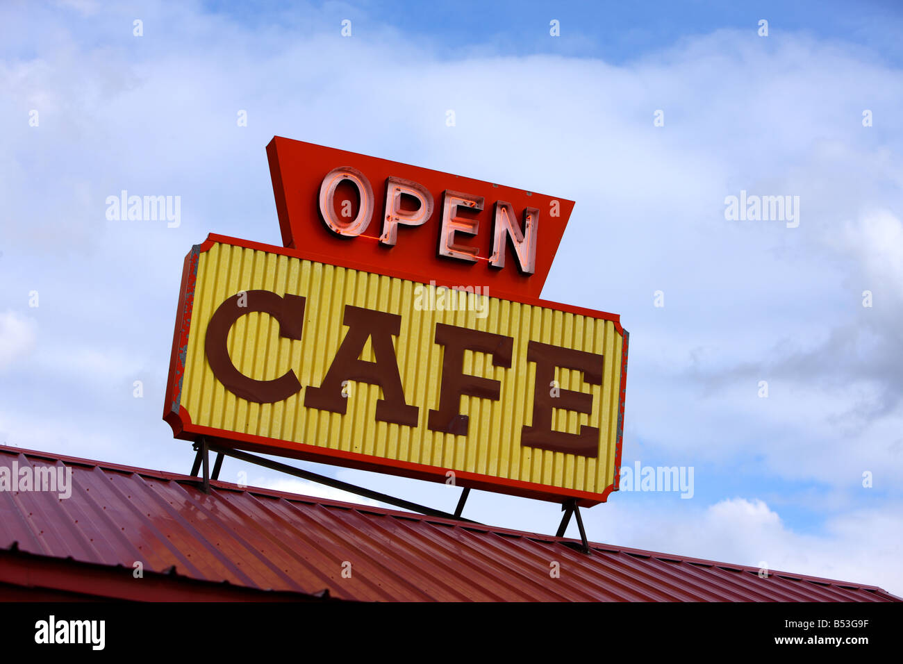 Rural sign on top of diner reads CAFE OPEN Stock Photo