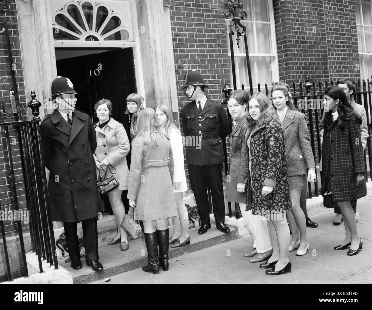 8 Schoolgirls handed in a petition with 2,000 names at No. 10 Downing Street, today. The girls all in form 5k at Plumstead Manor School, London, want the legal age for buying fireworks raised from 13 to 16. ;October 1969 ;Z10499-001 Stock Photo