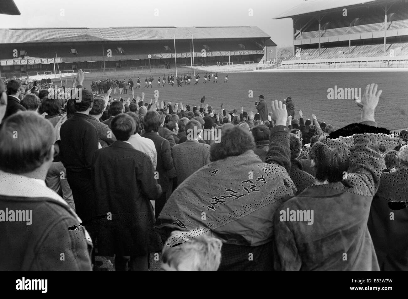 Sport: Rugby Union. South Africa tour: General scenes of the demonstrations during the Spring Boks v. Oxford University match at Twickenham today. November 1969 Z10690-006 Stock Photo