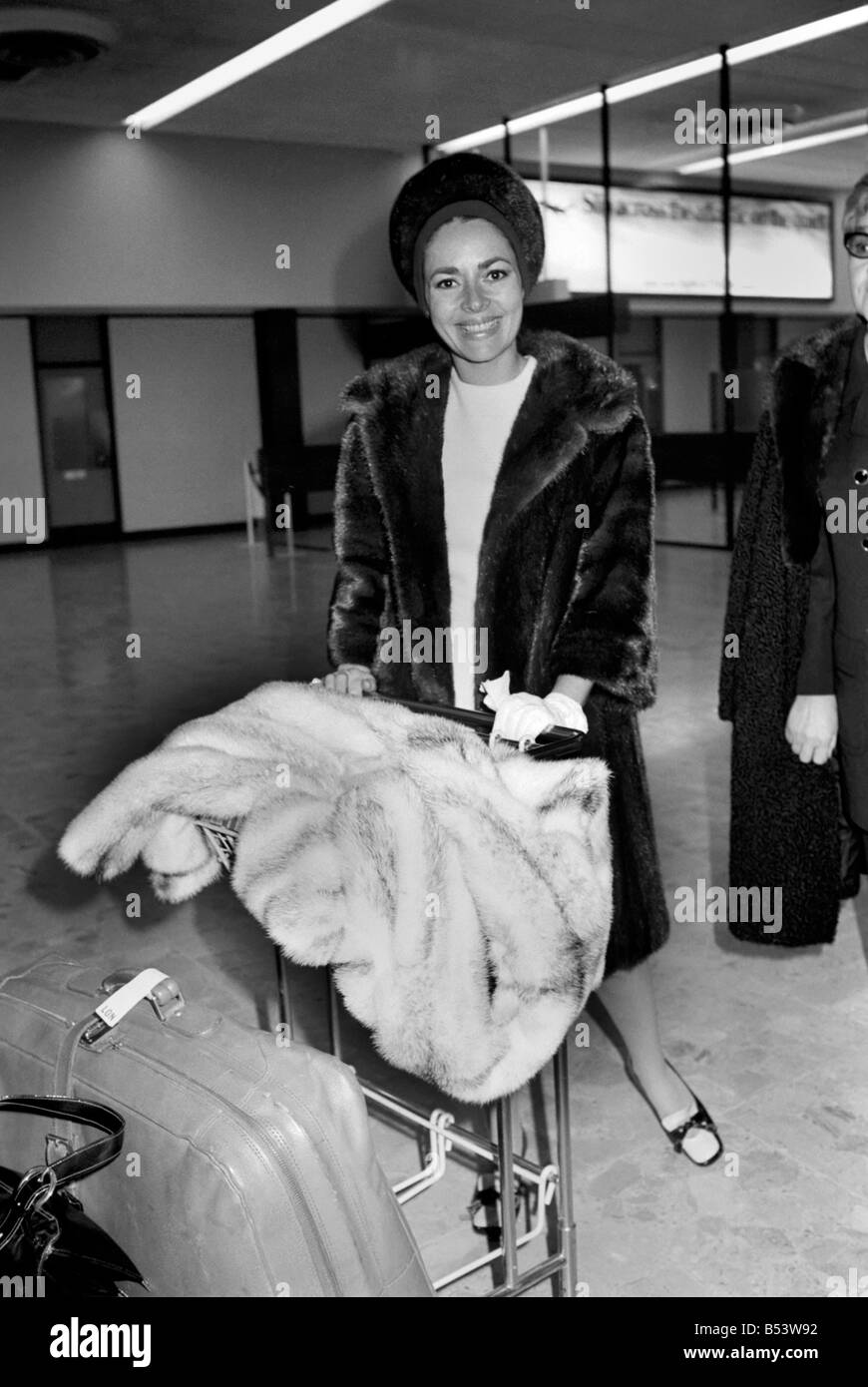 Karin Dor Grab Karin Dor Grab
