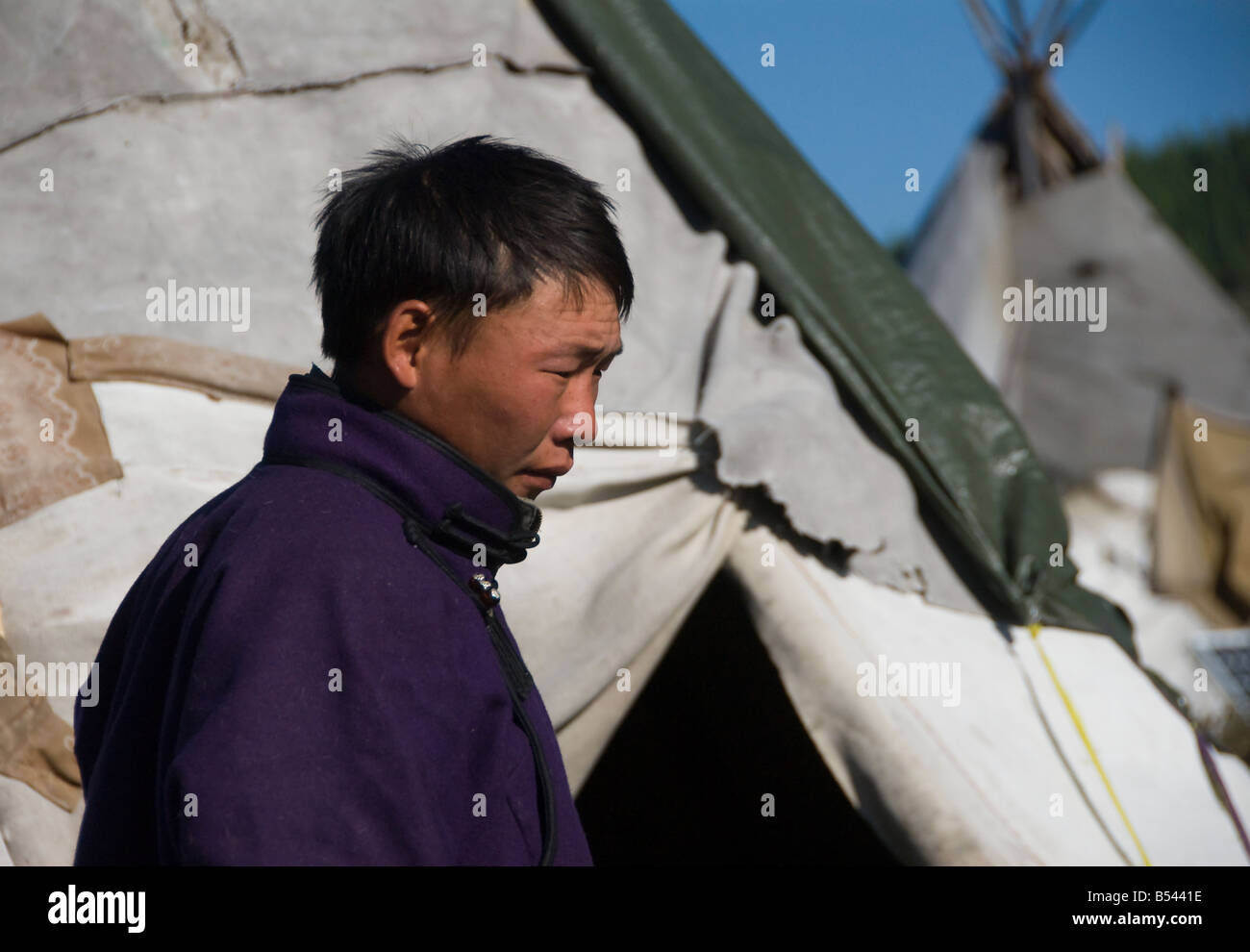 Nomad in the tsataan encampment Northern Mongolia Stock Photo
