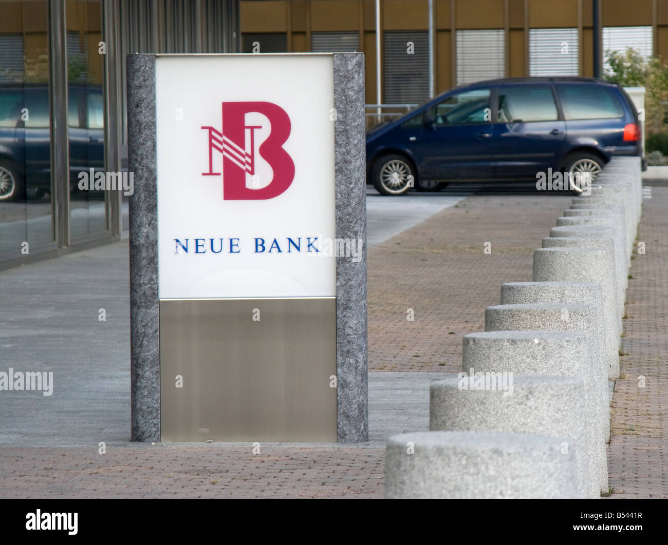 Neue Bank Stock Photo 20374643 Alamy