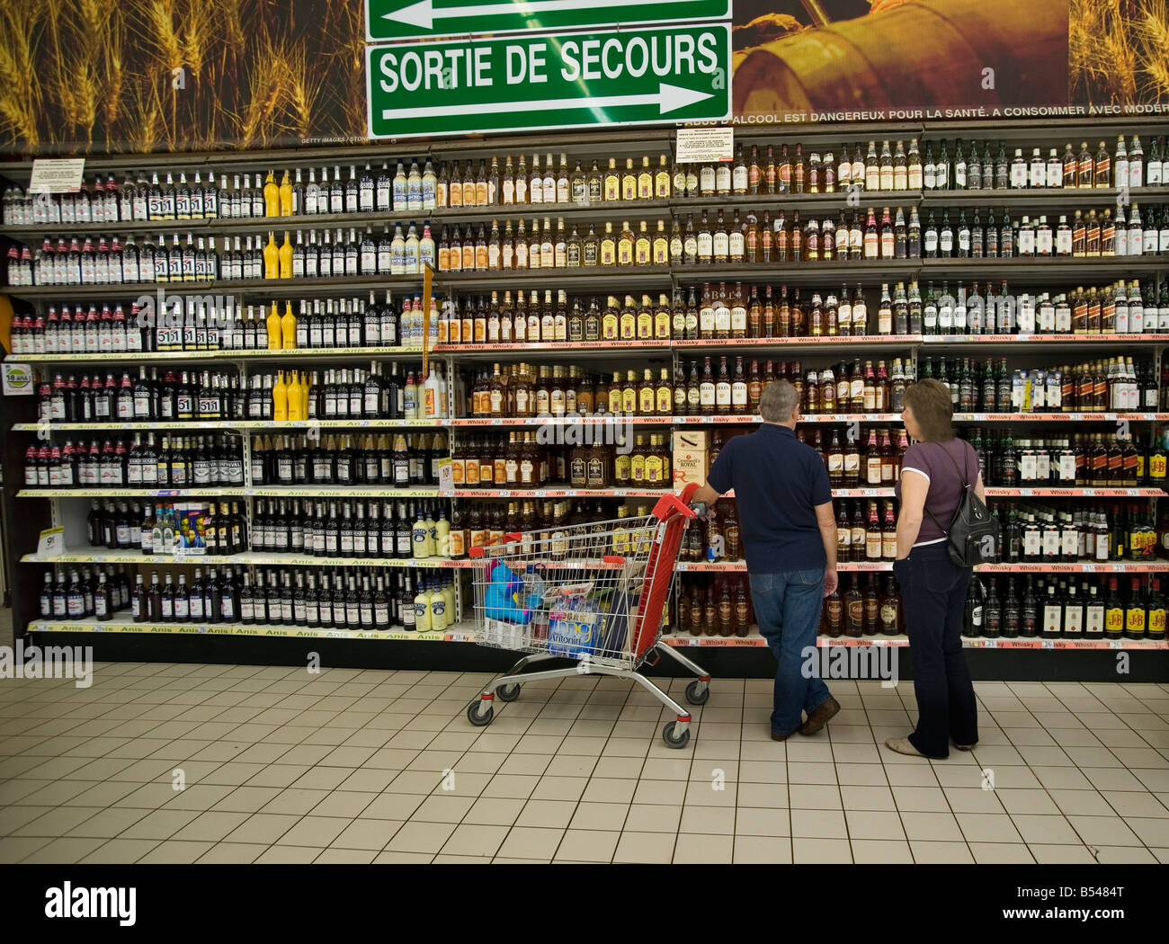 Booze cruise shopping hires stock photography and images Alamy