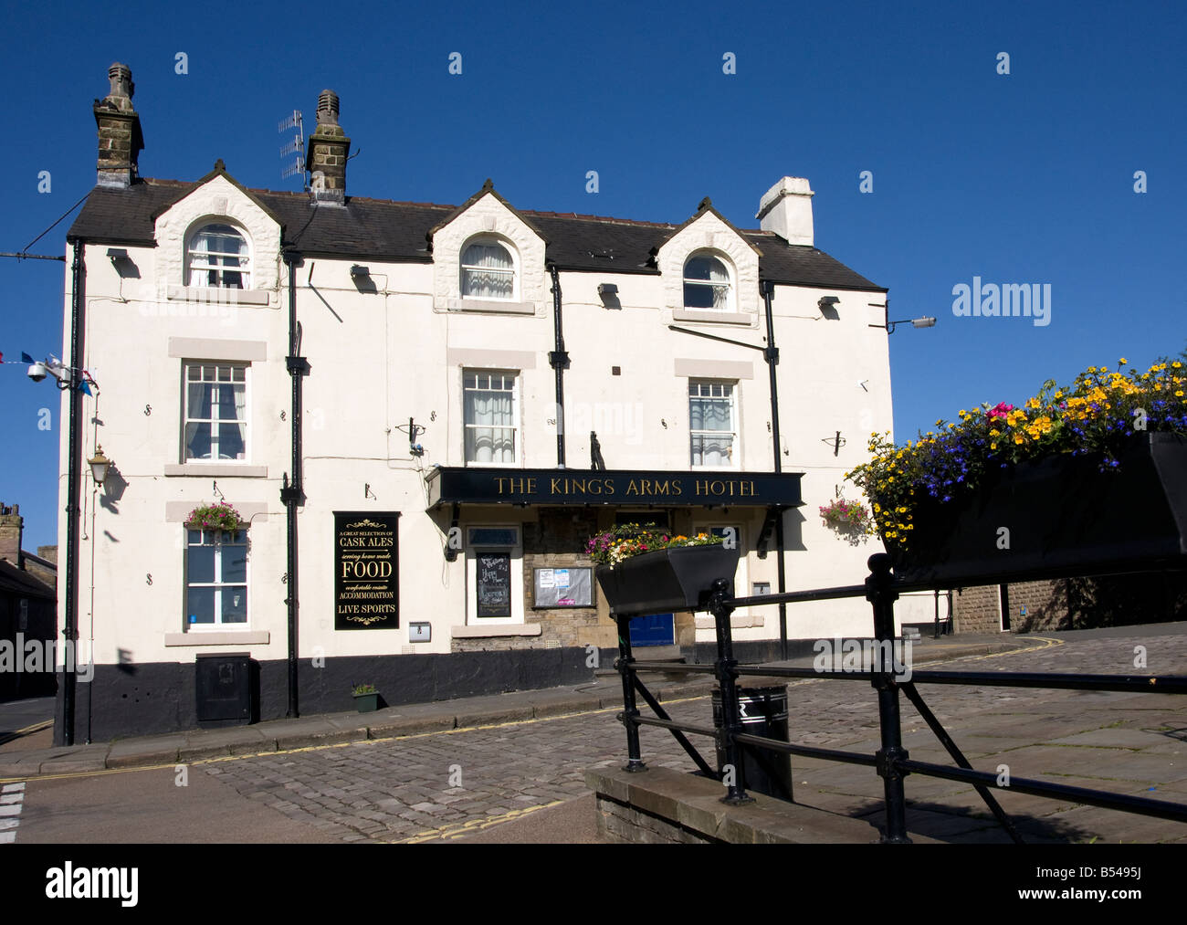 the kings arms hotel chapel en le frith traditional english country public house Stock Photo