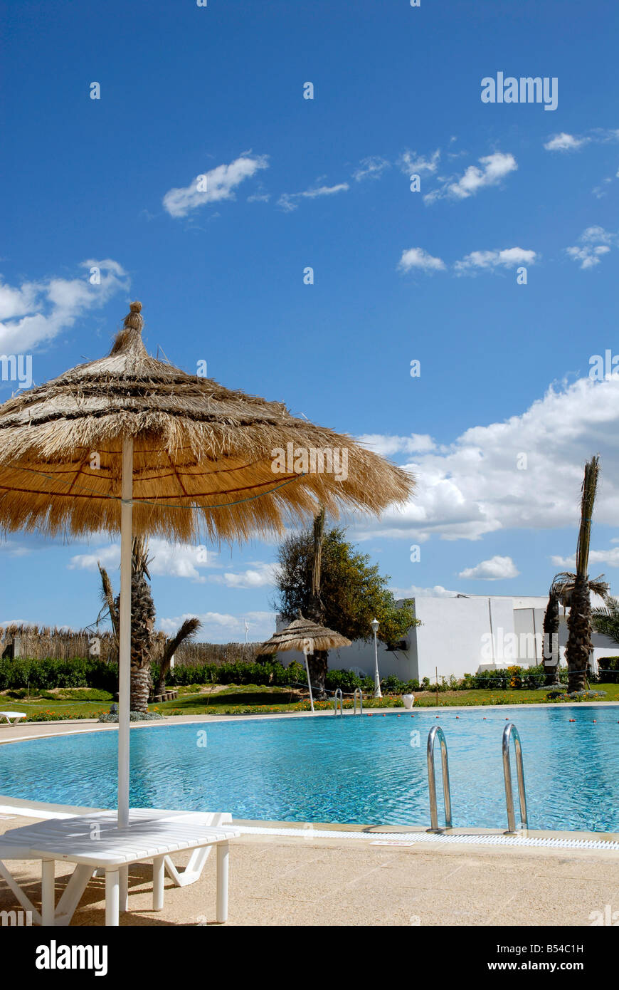 Umbrellas around pool hires stock photography and images Alamy