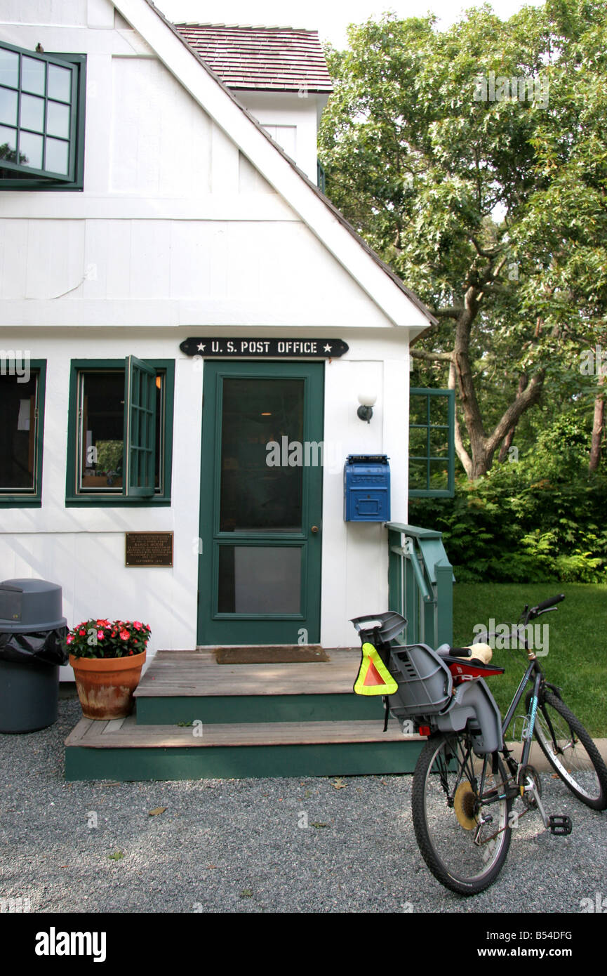 Old historic US Post Office on Marthas Vineyard New England USA Stock Photo Alamy