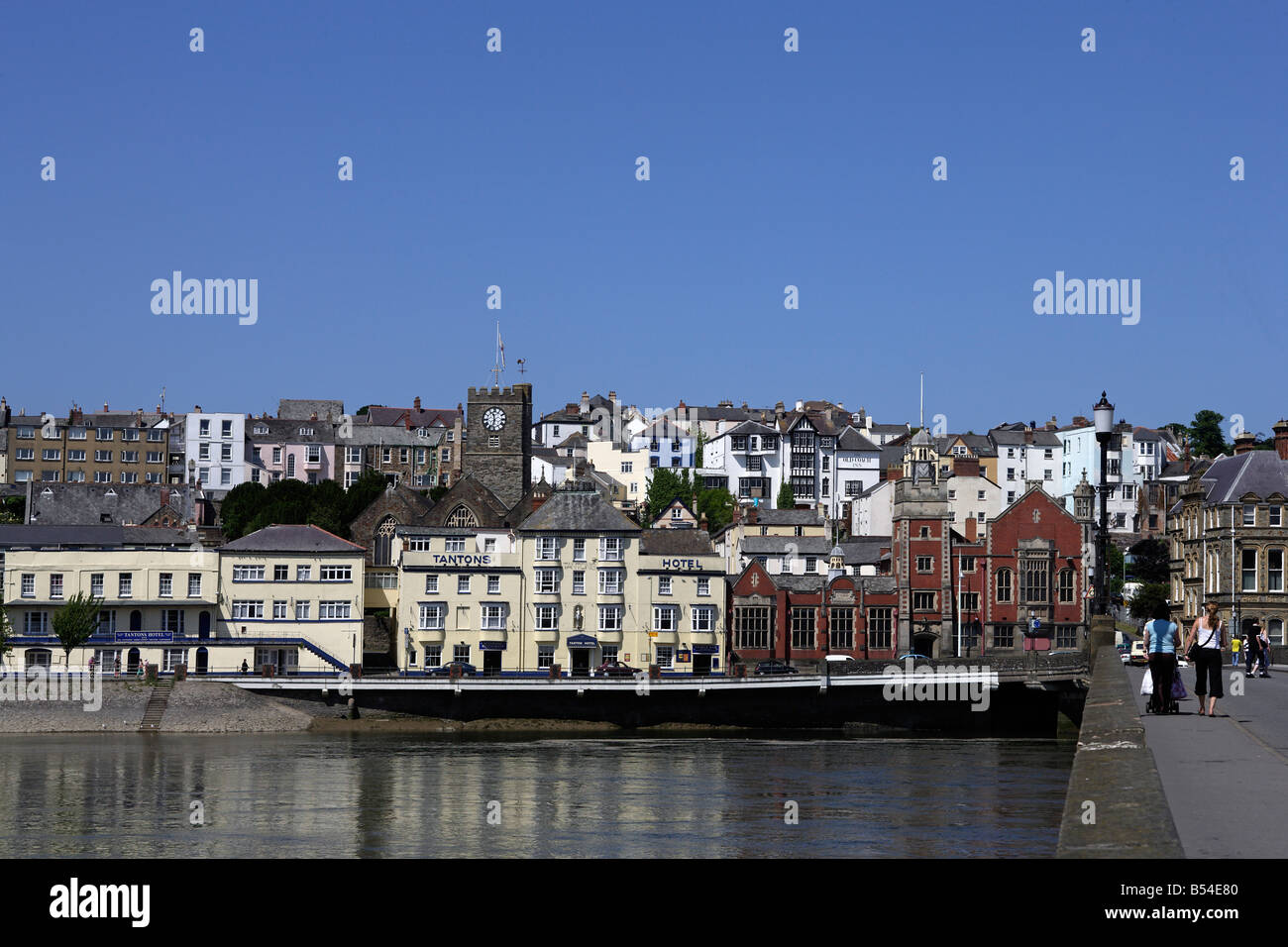 Bideford River Torrigde Bridgeland Street 17th century typical houses