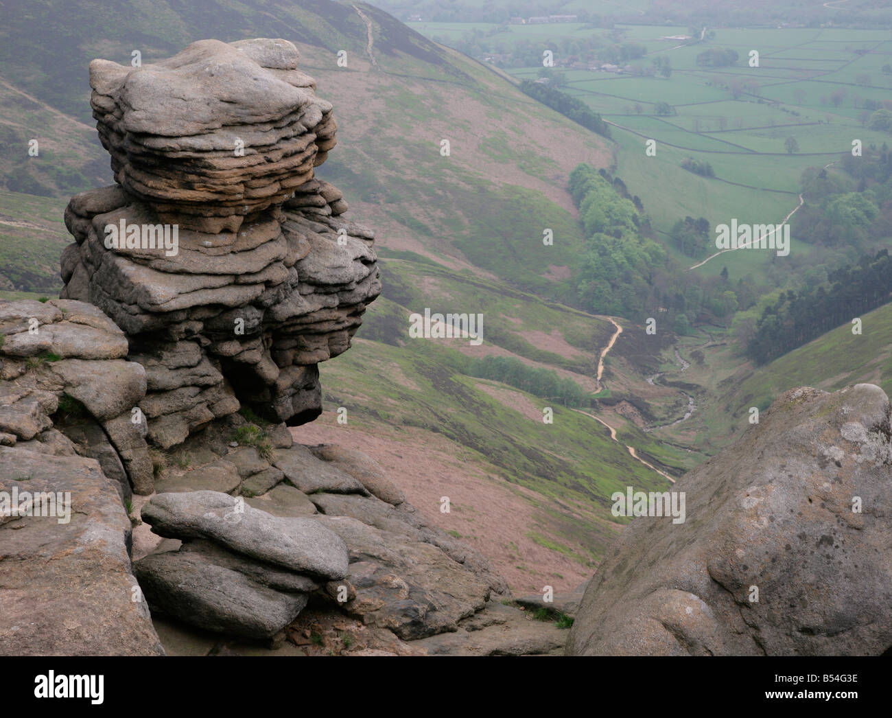 Weathered  stones on Upper Tor overlooking Grindsbrook on Kinder Scout Edale in the Derbyshire Peak District Stock Photo