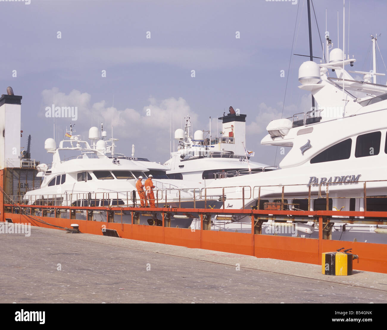 Dock Express 'Superservant 3' semi submersible  yacht transporter in the Port of Palma de Mallorca. Stock Photo