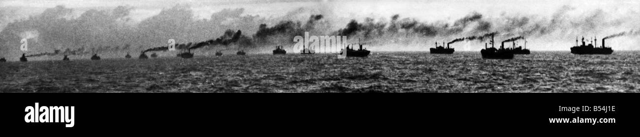 Atlantic convoy world war two hi-res stock photography and images - Alamy