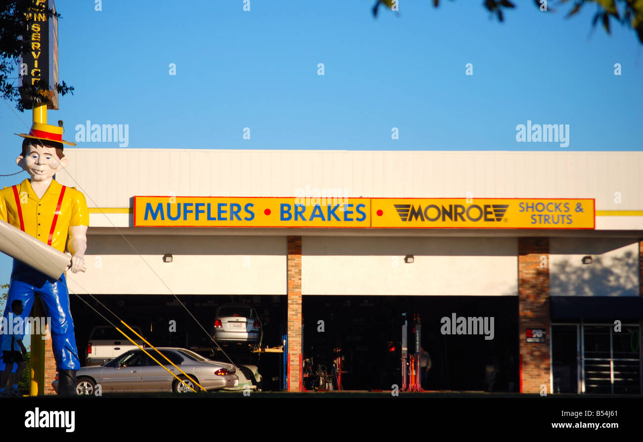 Muffler and Radiator Shop Stock Photo Alamy
