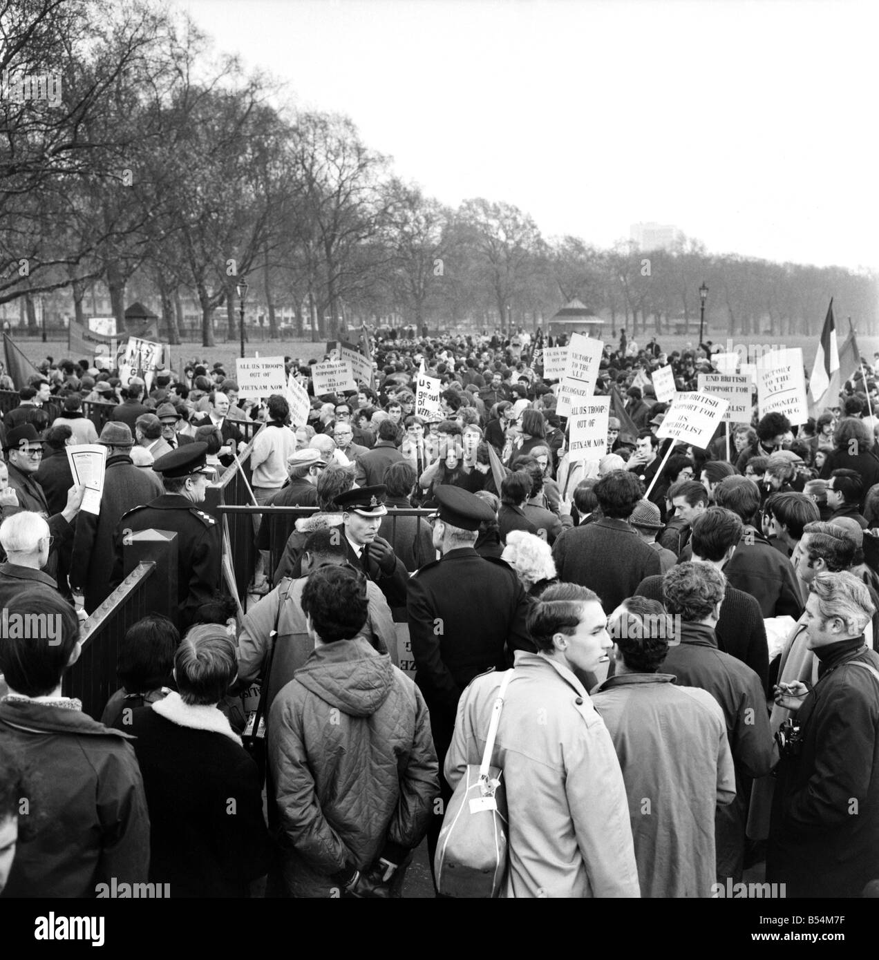 Anti vietnam war protest in 1969 hires stock photography and images