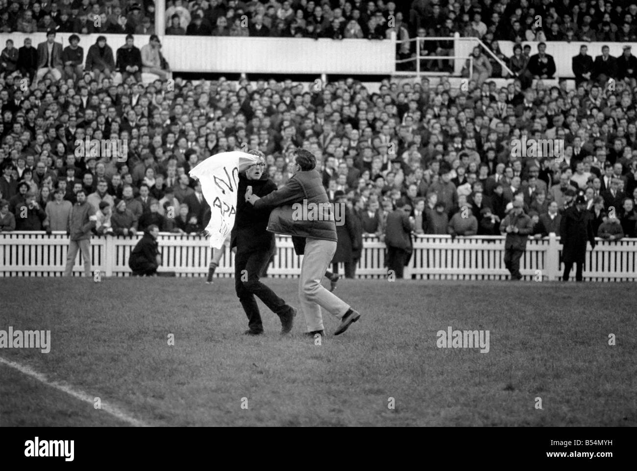 Sport Rugby Union. East Midlands v South Africa. Demonstration against the Springbok visit and apartheid policy. A demonstrator Stock Photo