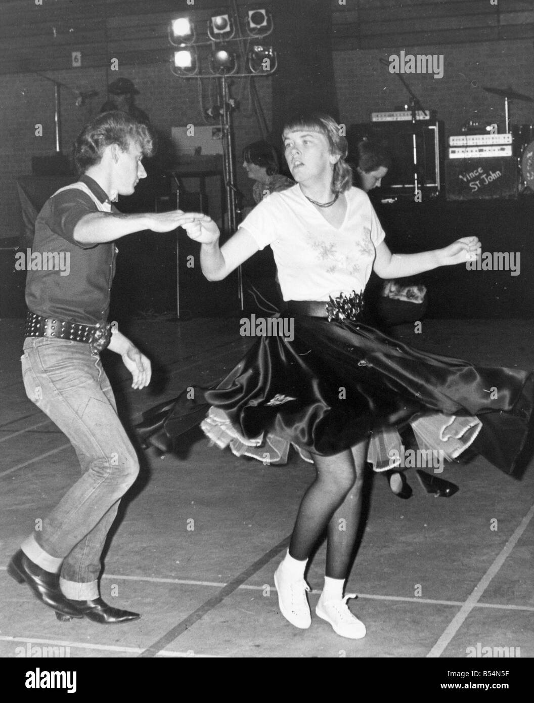 Rock n roll dancing hi-res stock photography and images - Alamy