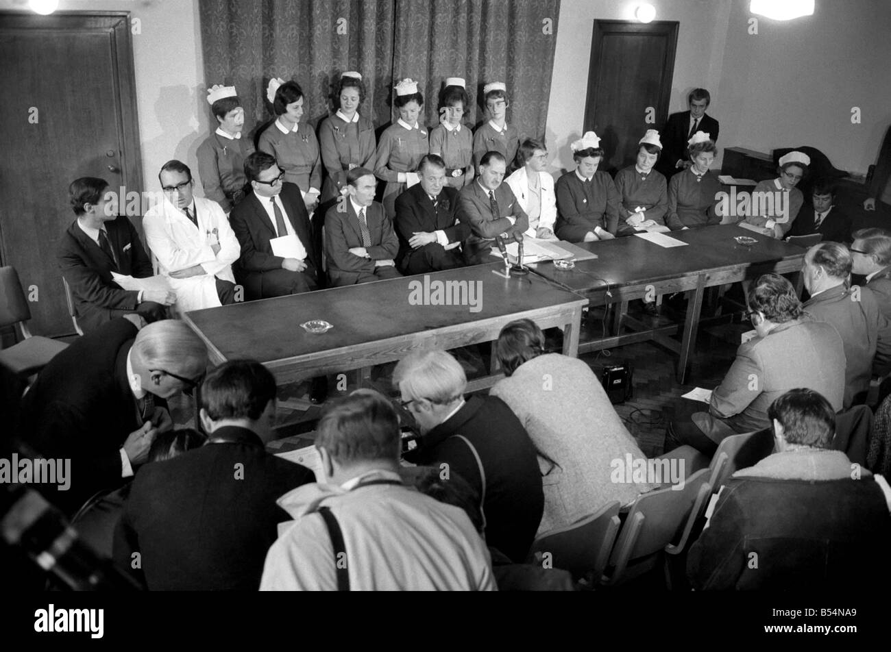 Medical Childbirth Quins were born to Mrs. Irene Hanson (33) of