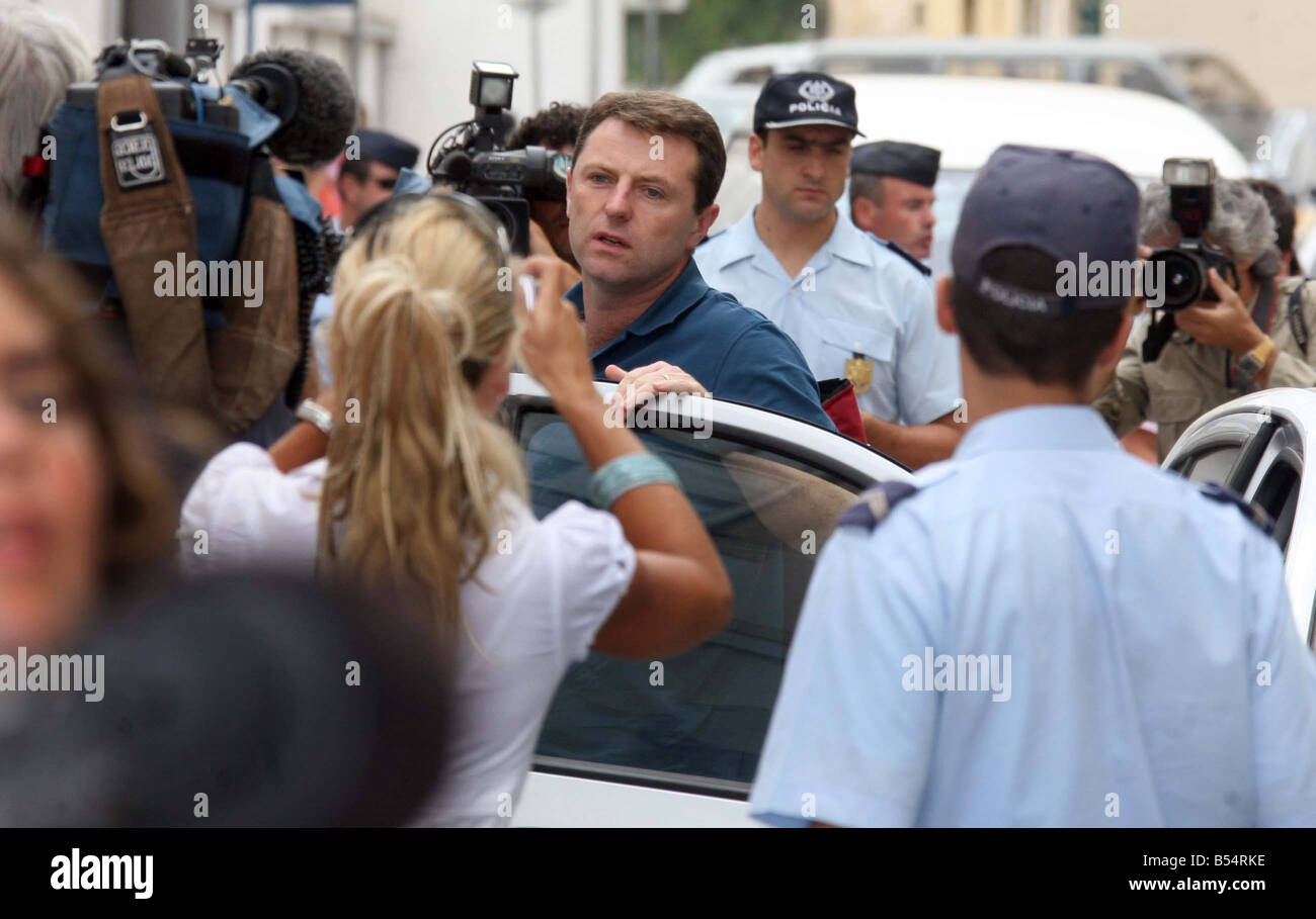 Gerry McCann arrives at Portmao Police station to answer questions about the disappearance of his daughter Madeleine McCann 07 09 2007 Stock Photo