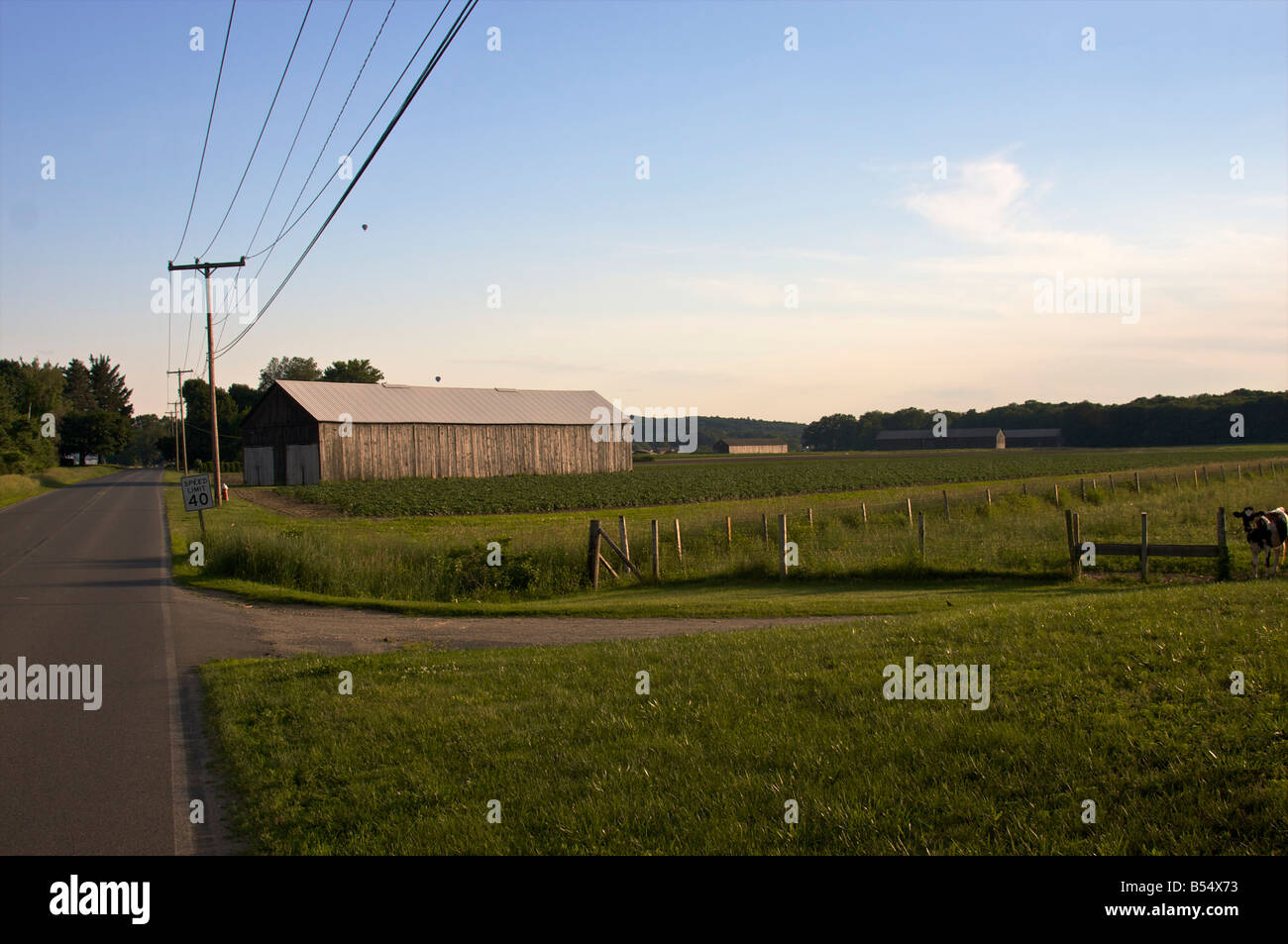 New england barn hi-res stock photography and images - Alamy