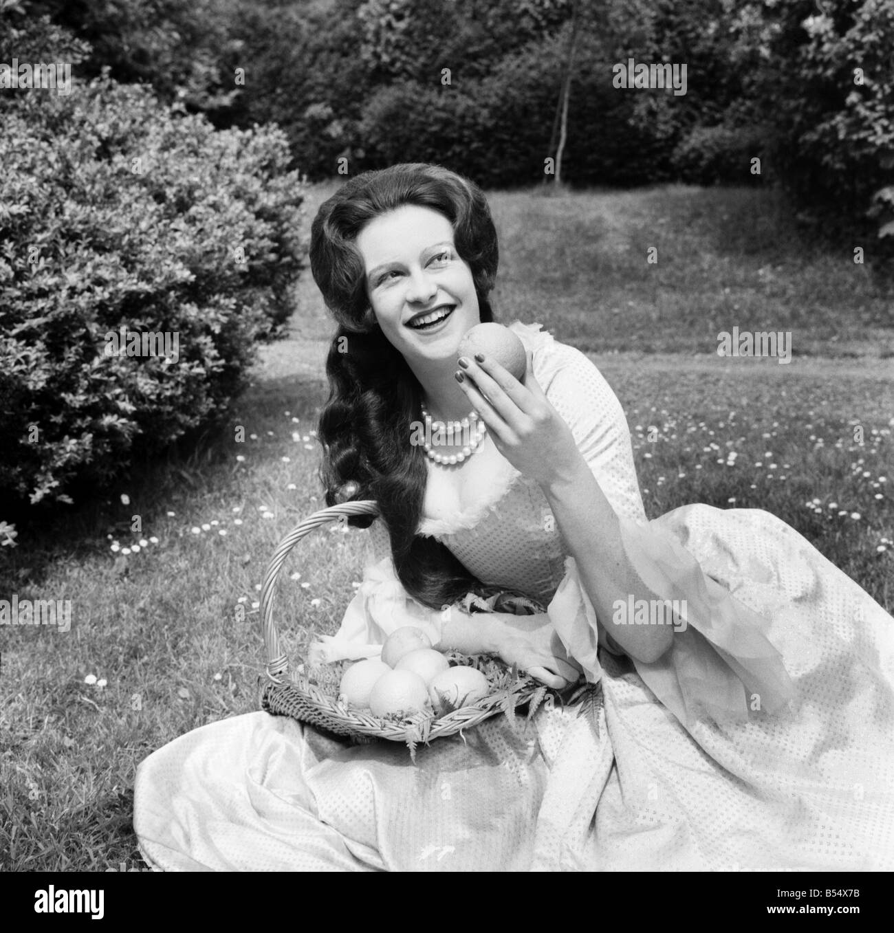 The Hon. Mrs. Lane Stourton of Knaresborough who will be Nell Gwynn at a Charity Ball. &#13;&#10;June 1960 &#13;&#10;M4434 Stock Photo