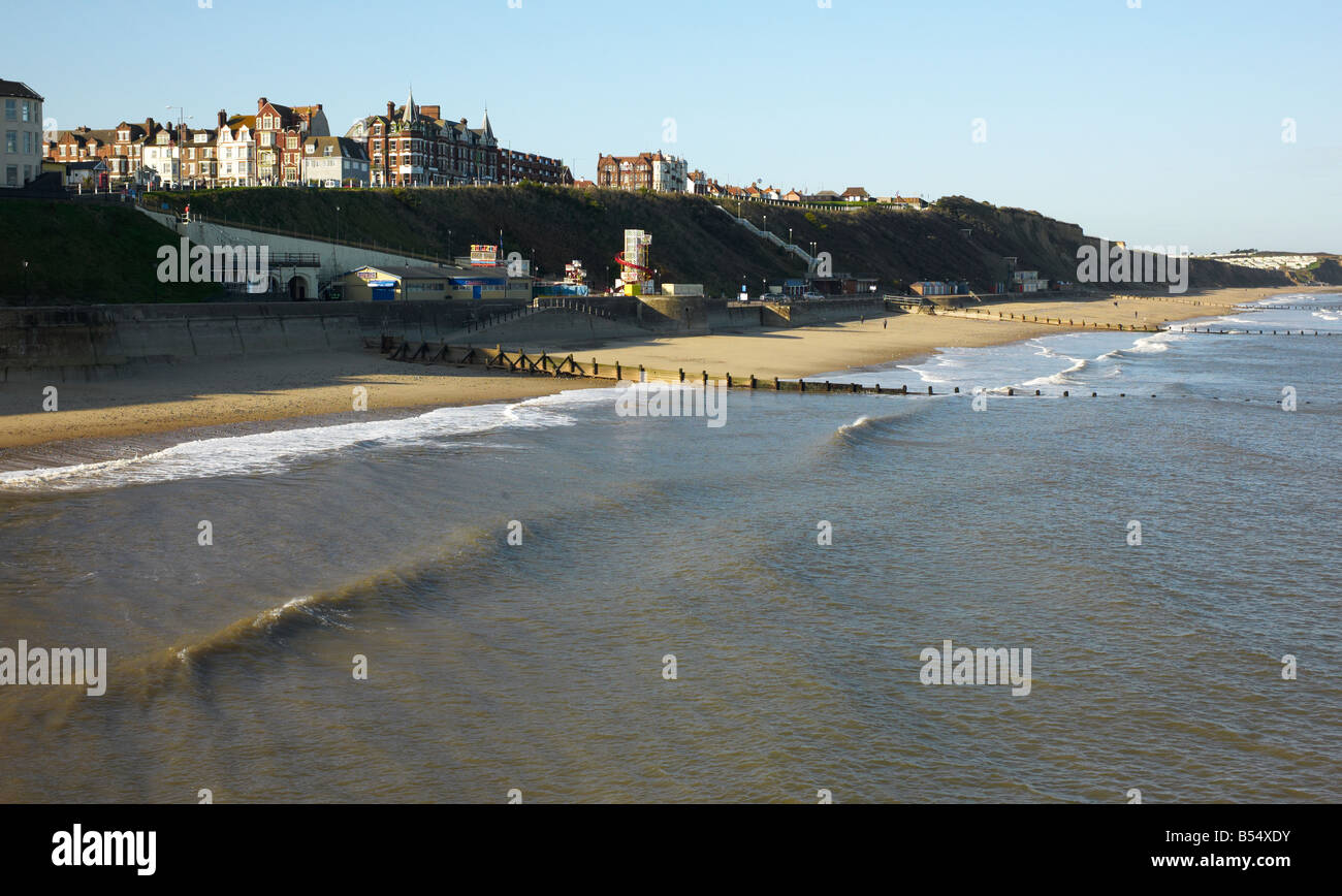 Cromer cliff hires stock photography and images Alamy